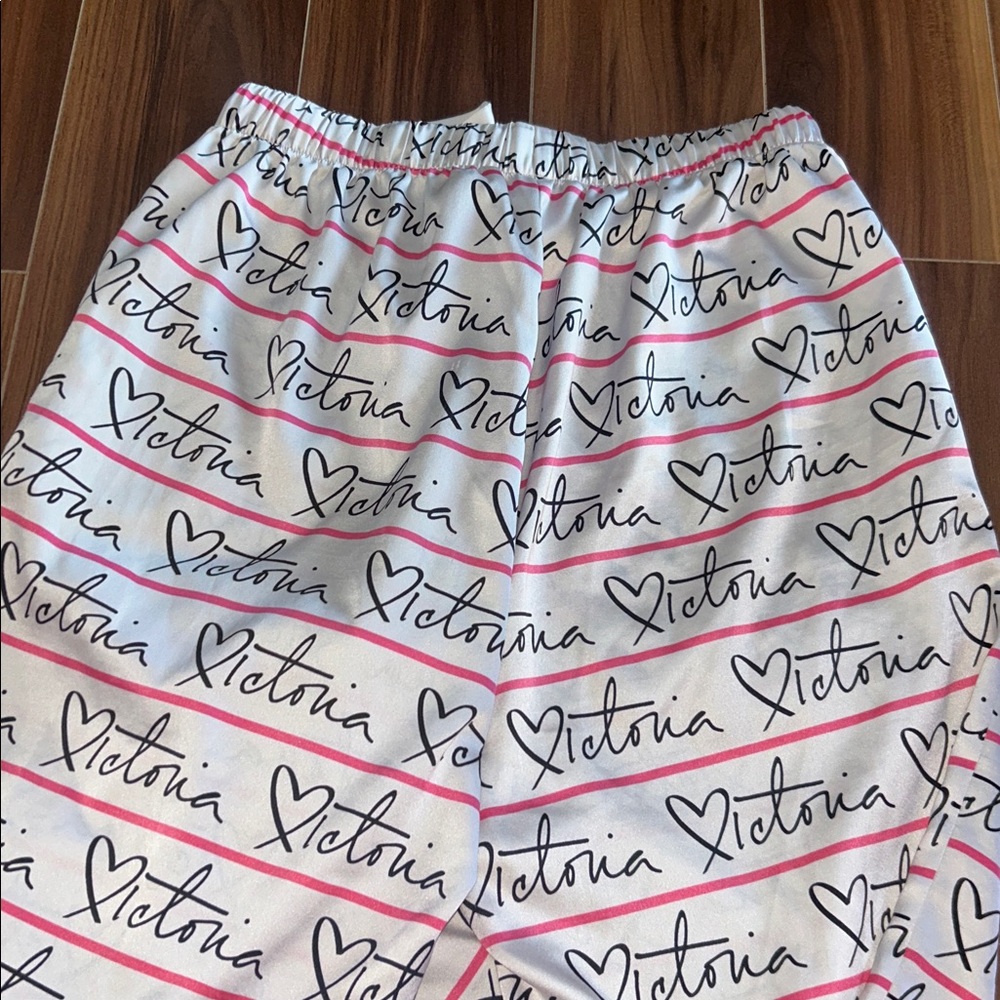 XS Victoria’s Secret logo silky pajama pants - Picture 5 of 5